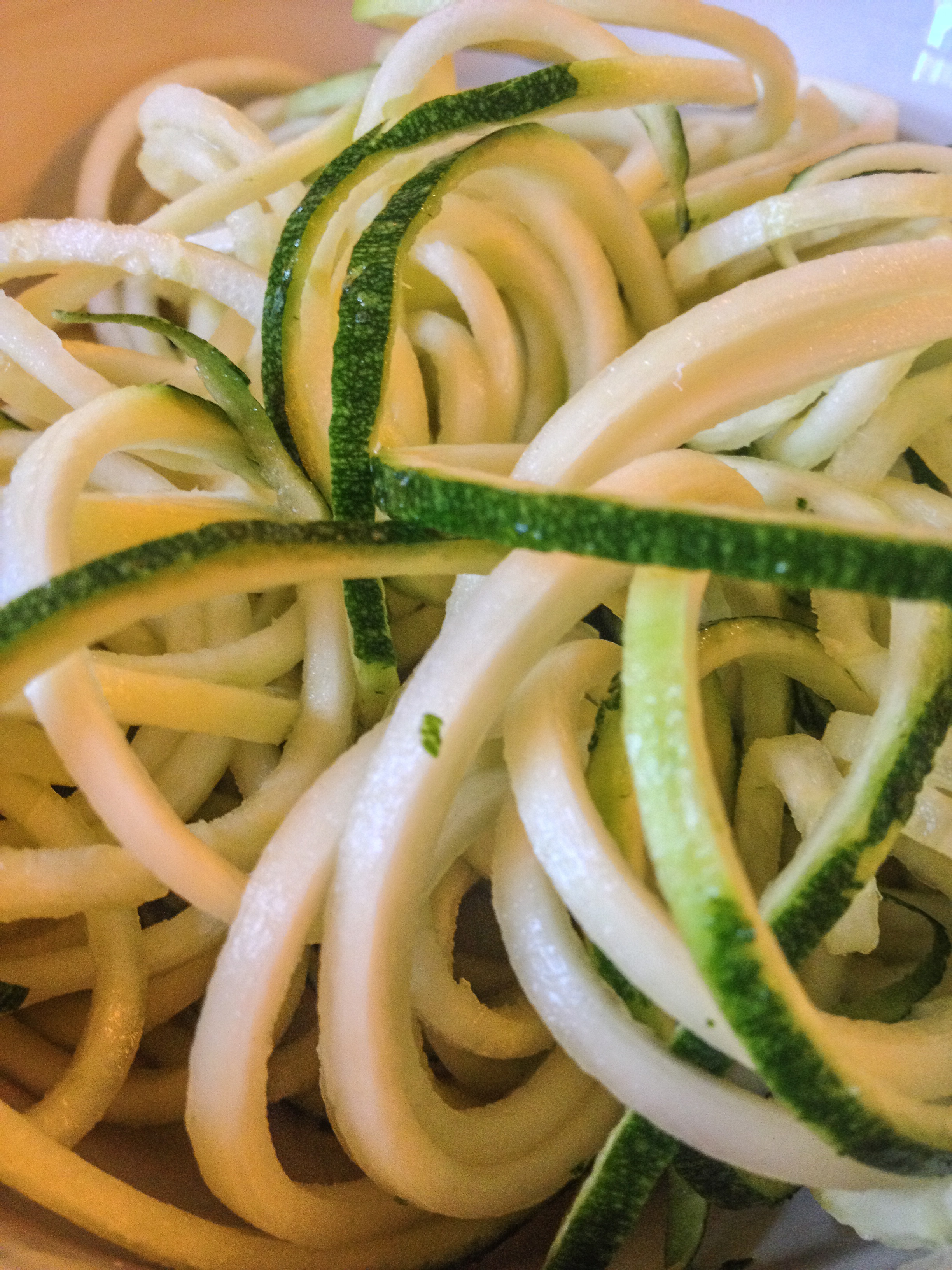 noodles made out of zuchinni jumbled together