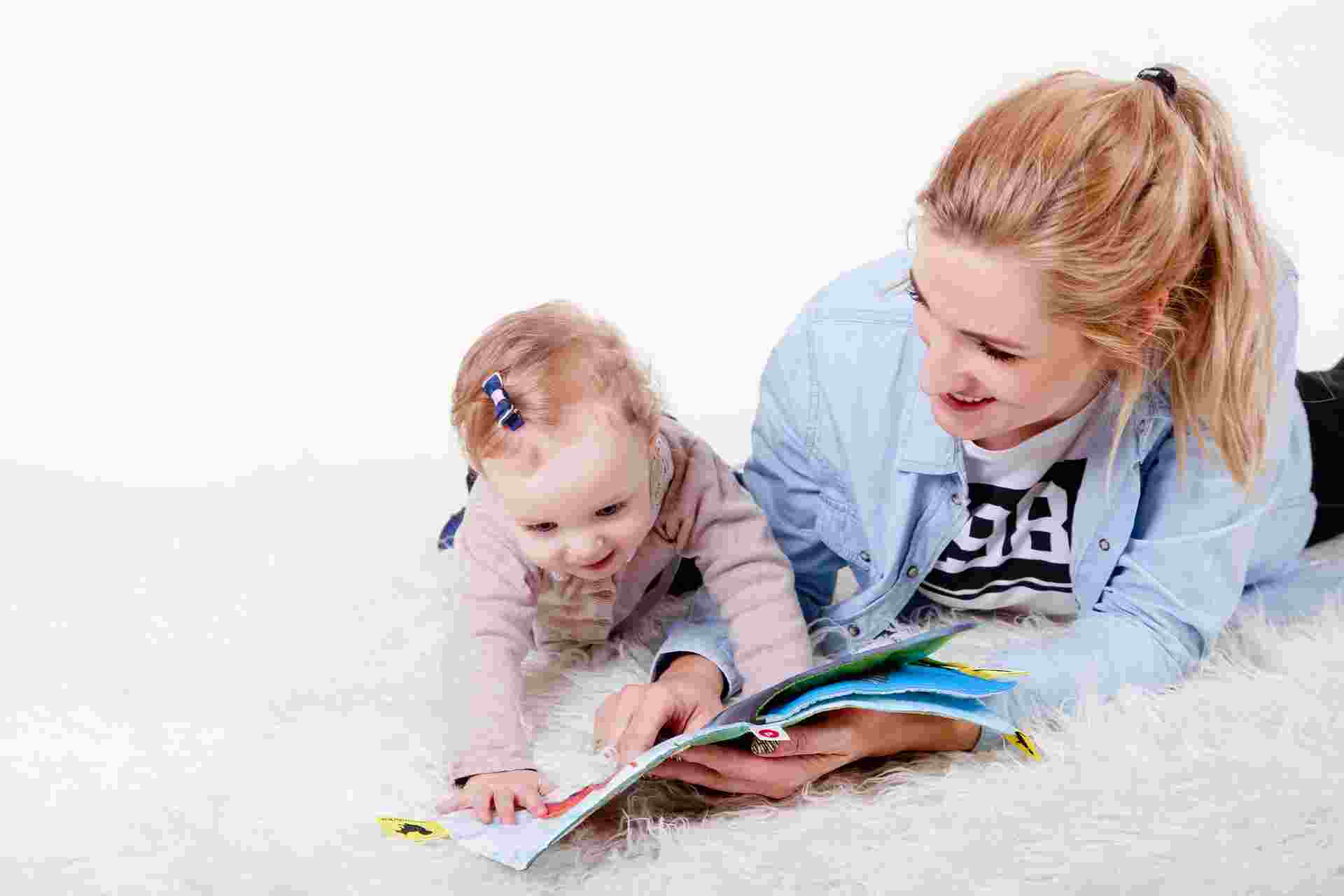 mom and baby reading mom and baby reading