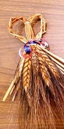 A photo of a woven wheat bundle