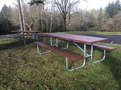 picture of library's picnic table