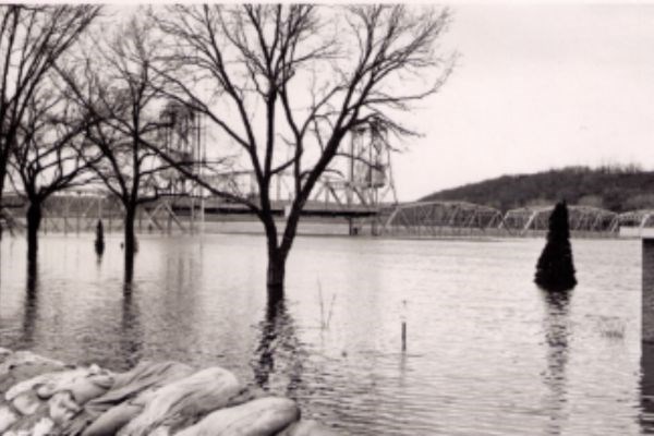 Stillwater Bridge in 1965 Flood